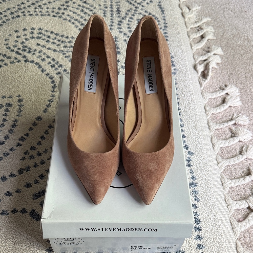 Steve Madden Women's Daisie Brown Suede Heels